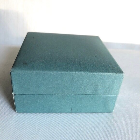 Cubic Zirconia Round Stud Pierced Earrings NIB - Picture 7 of 11